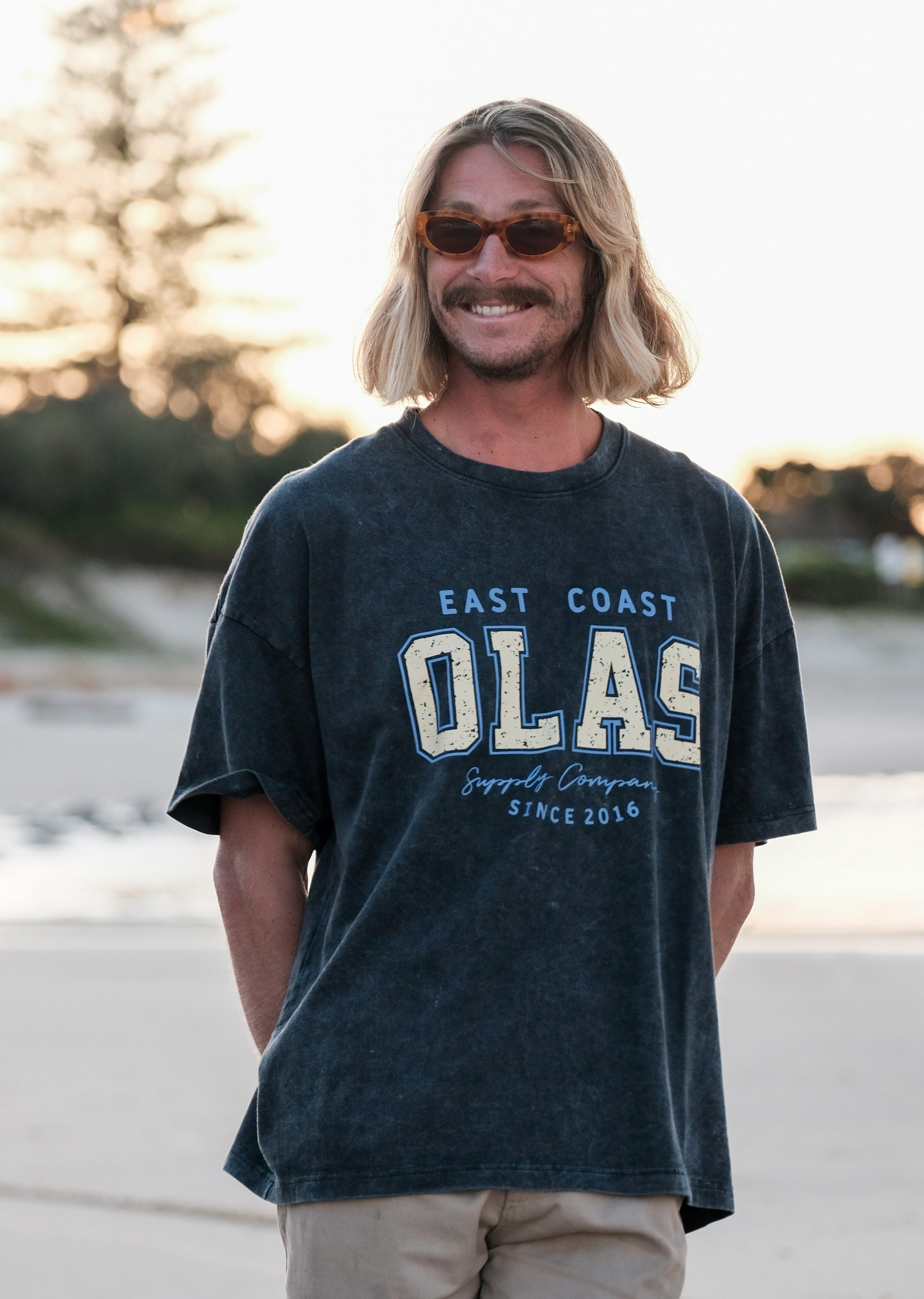 EAST COAST BOX TEE (M)