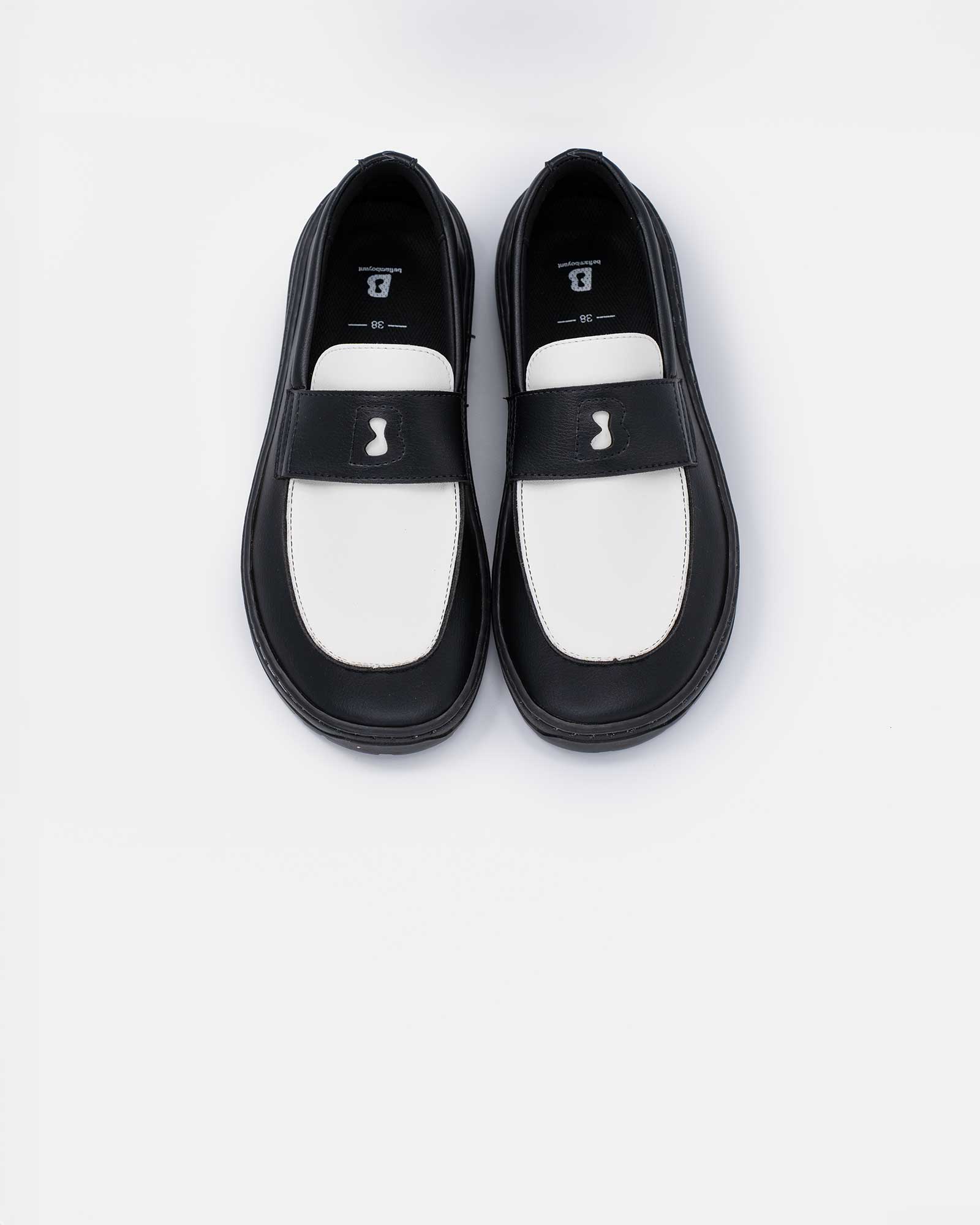Black and White Barefoot Loafer - Glow